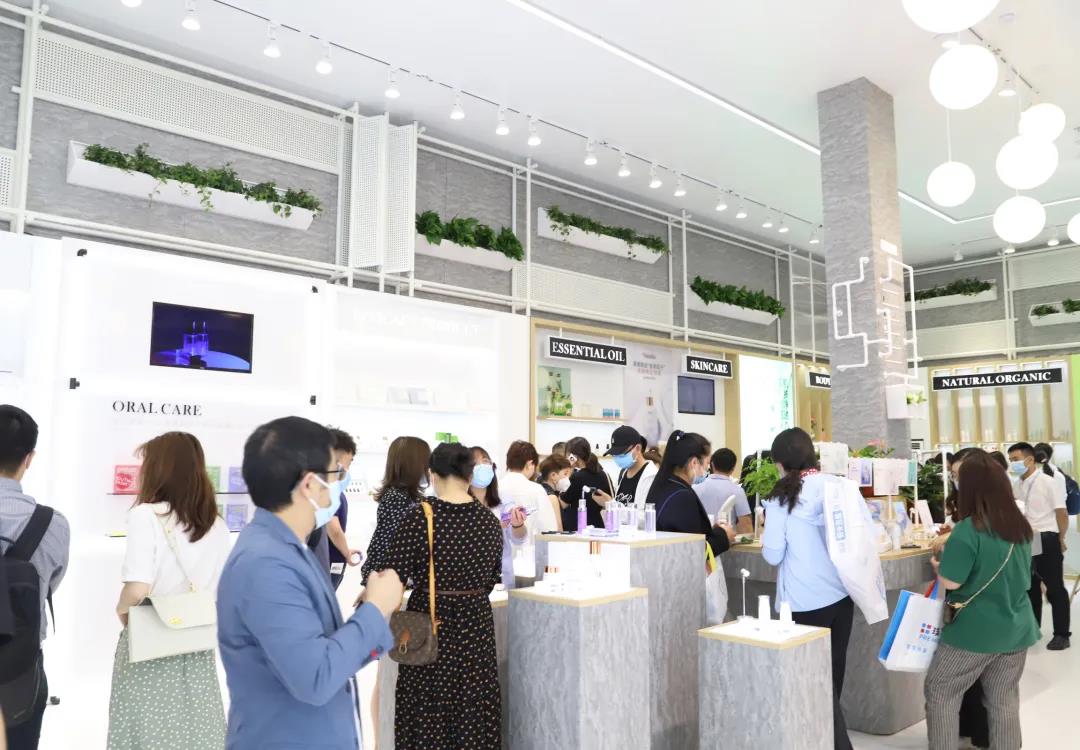 創(chuàng)意加碼 科技賦能 | 棟方股份第26屆上海美博會圓滿收官！